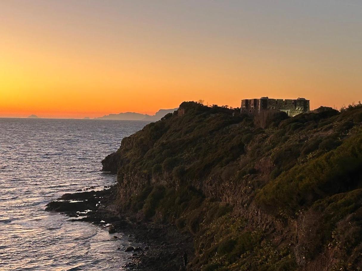 Superbe T2, 1 Mn à Pied De La Six Fours Six-Fours-les-Plages