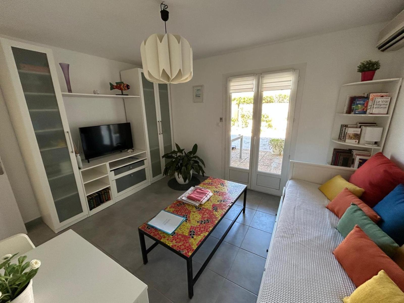 T2 Six Fours Cap Negre,1 Mn A Pied De La Apartment *